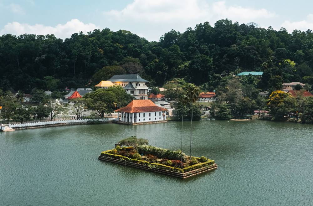 Discover the Cultural Heart of Sri Lanka